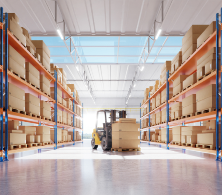 almacén de productos esenciales