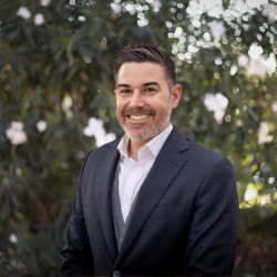 Santiago Pérez, Director Nacional de Servicios de Mantenimiento